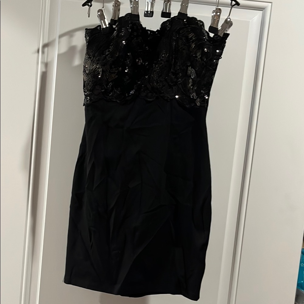 Elegant Black Strapless sequin top Dress